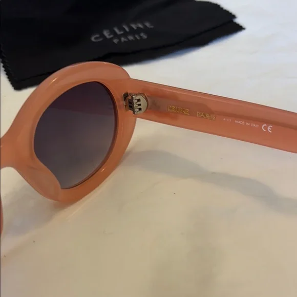 Pink Transparent Round Sunglasses - Picture 4 of 4